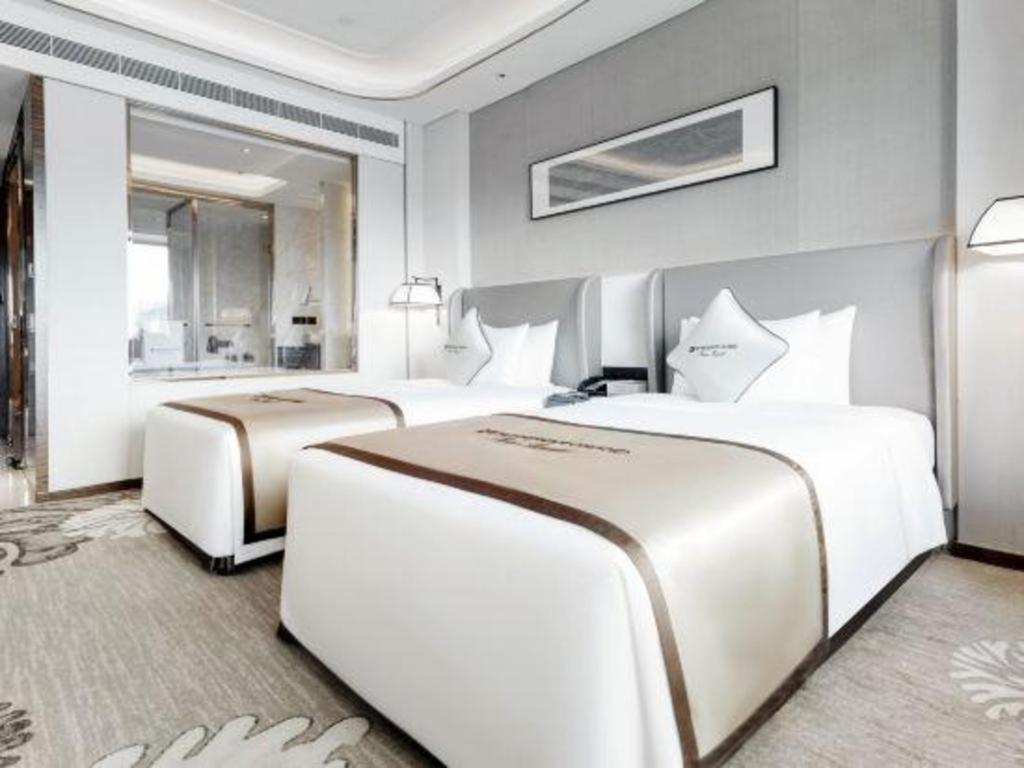 Wyndham Grand Plaza Royale Huayu Chongqing Hotel Exterior foto